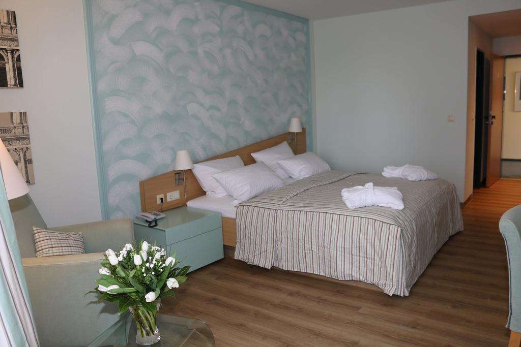Vitalotel Roonhof Bad Salzuflen Room photo